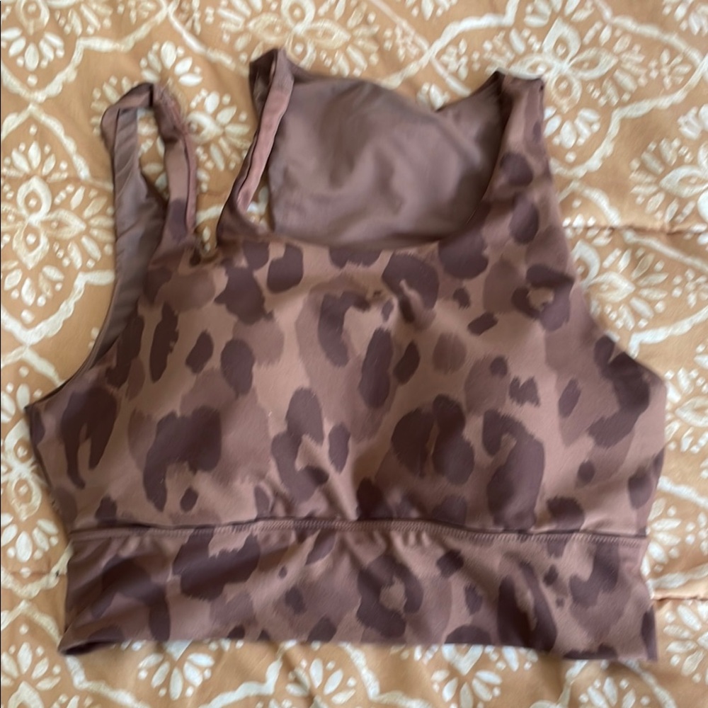 DSG Sports Bra with Racerback and Seamless Design